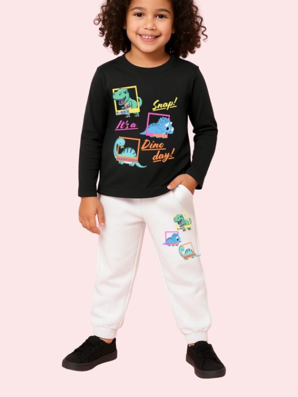 Unisex kids Snap Snap theme jogger set made from soft cotton, featuring playful prints and a comfortable fit for everyday wear.
