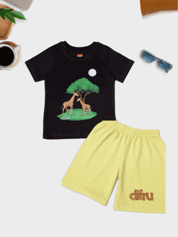 Unisex kids giraffe theme co-ord set made from soft cotton, featuring cute giraffe prints for everyday comfort.